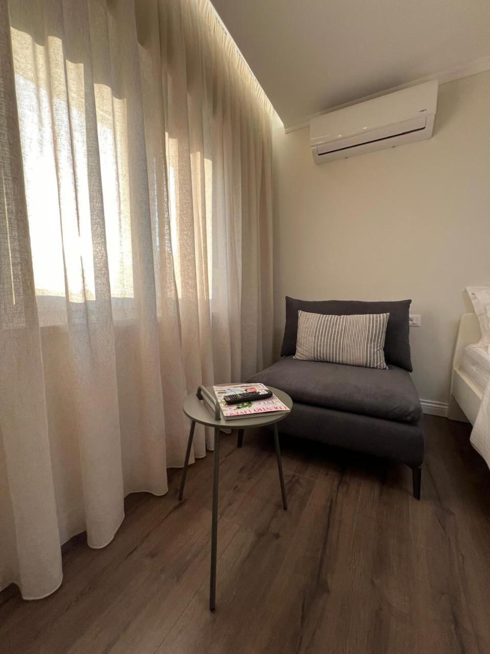 Anna'S Blloku Apartment Tirana Exterior photo