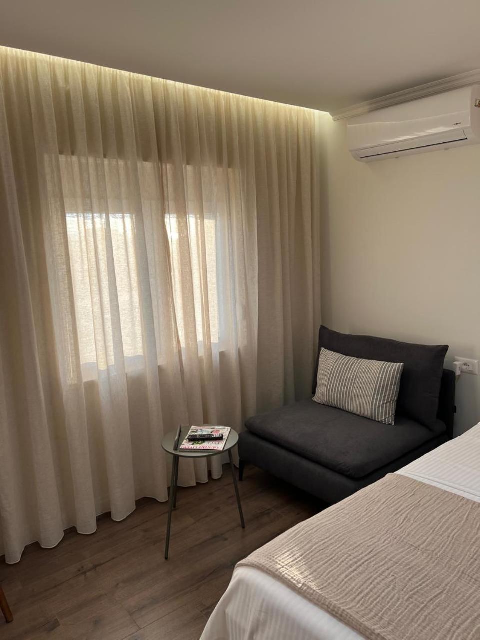 Anna'S Blloku Apartment Tirana Exterior photo